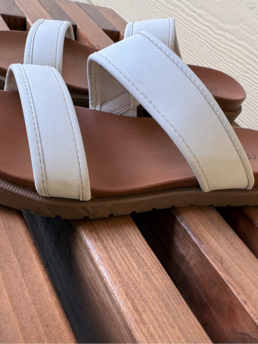 Me Too Fresno White Double Strap Comfort Slide Sandals Women’s Size 7W (Wide) - Picture 3 of 7